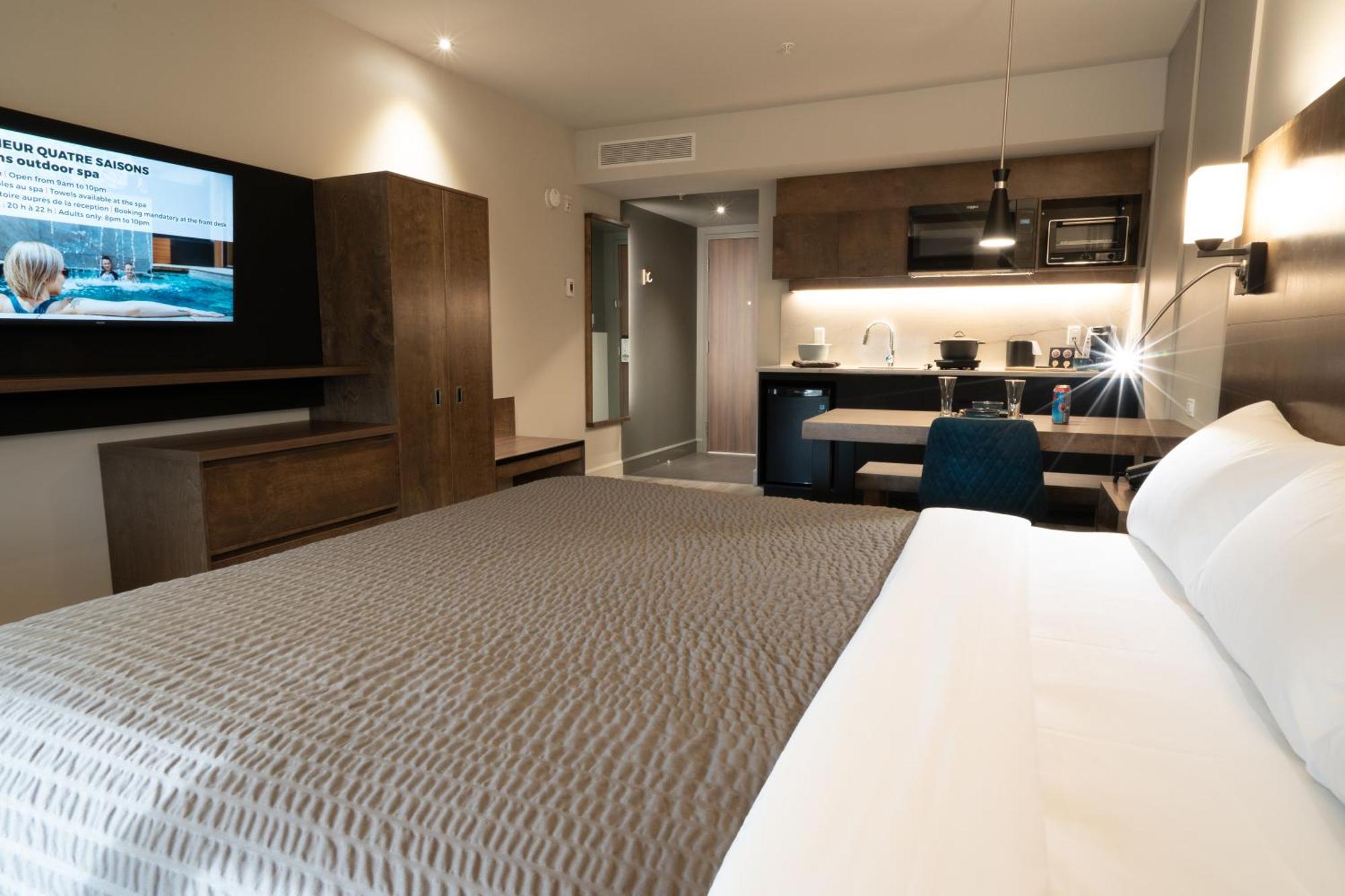 Hotel & Suites Normandin Levis Bagian luar foto
