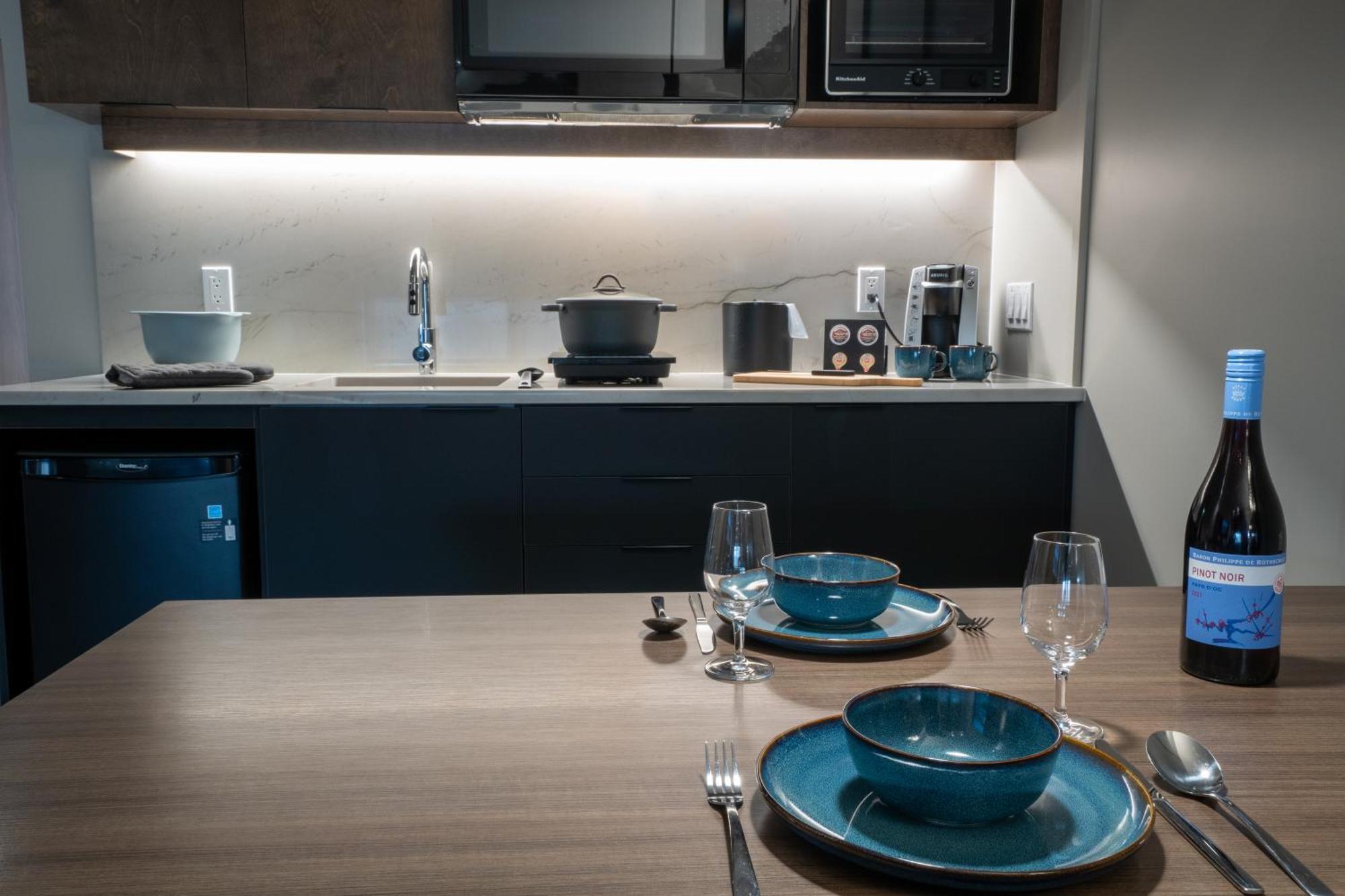 Hotel & Suites Normandin Levis Bagian luar foto