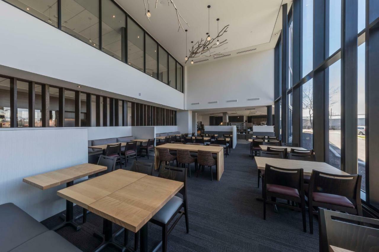 Hotel & Suites Normandin Levis Bagian luar foto