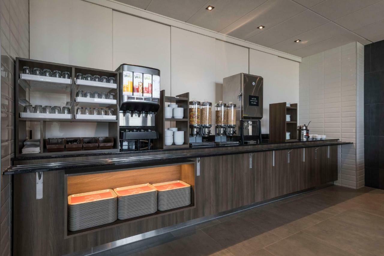Hotel & Suites Normandin Levis Bagian luar foto